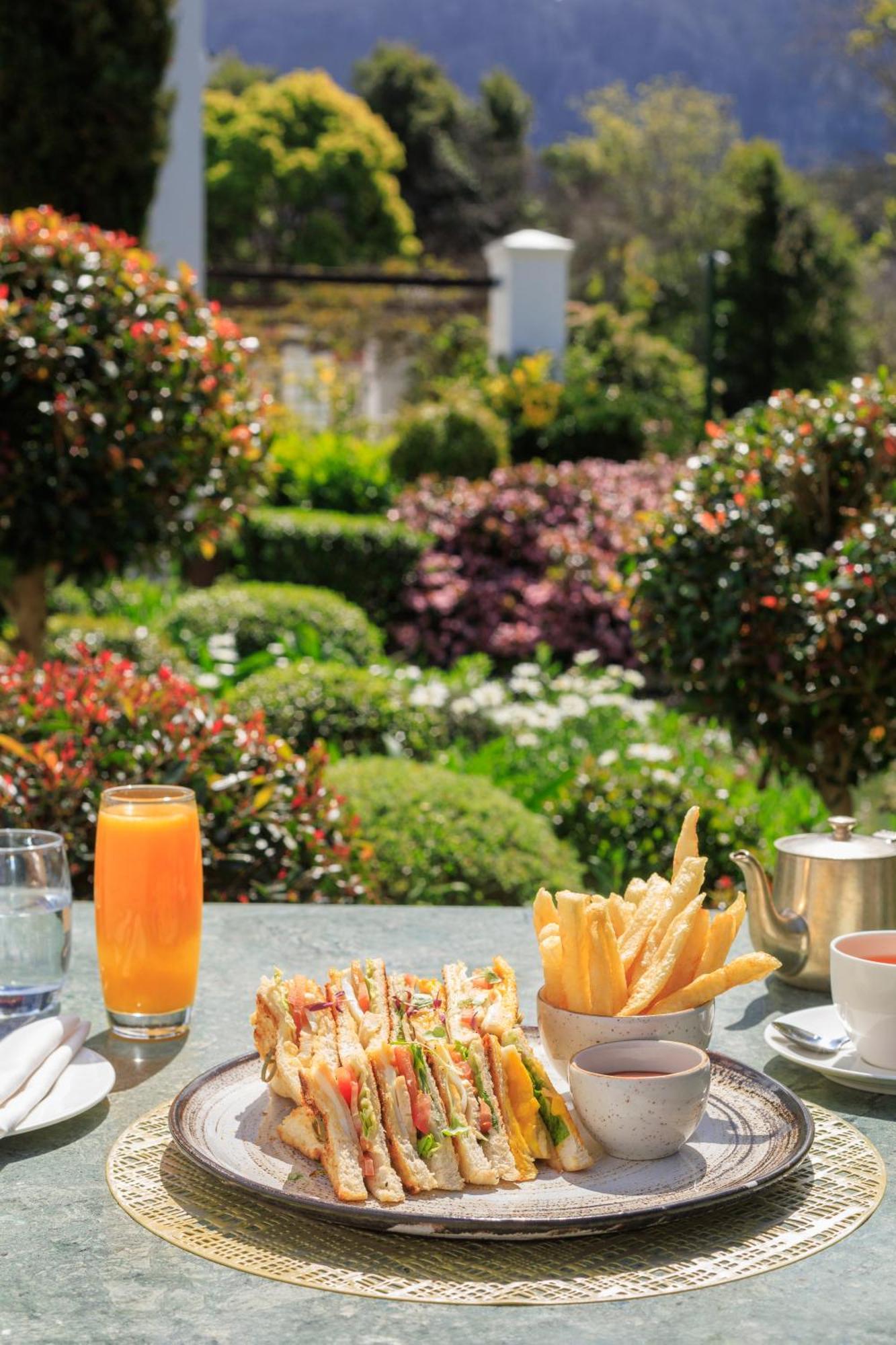 The Cellars-Hohenort Hotel Cape Town Bagian luar foto