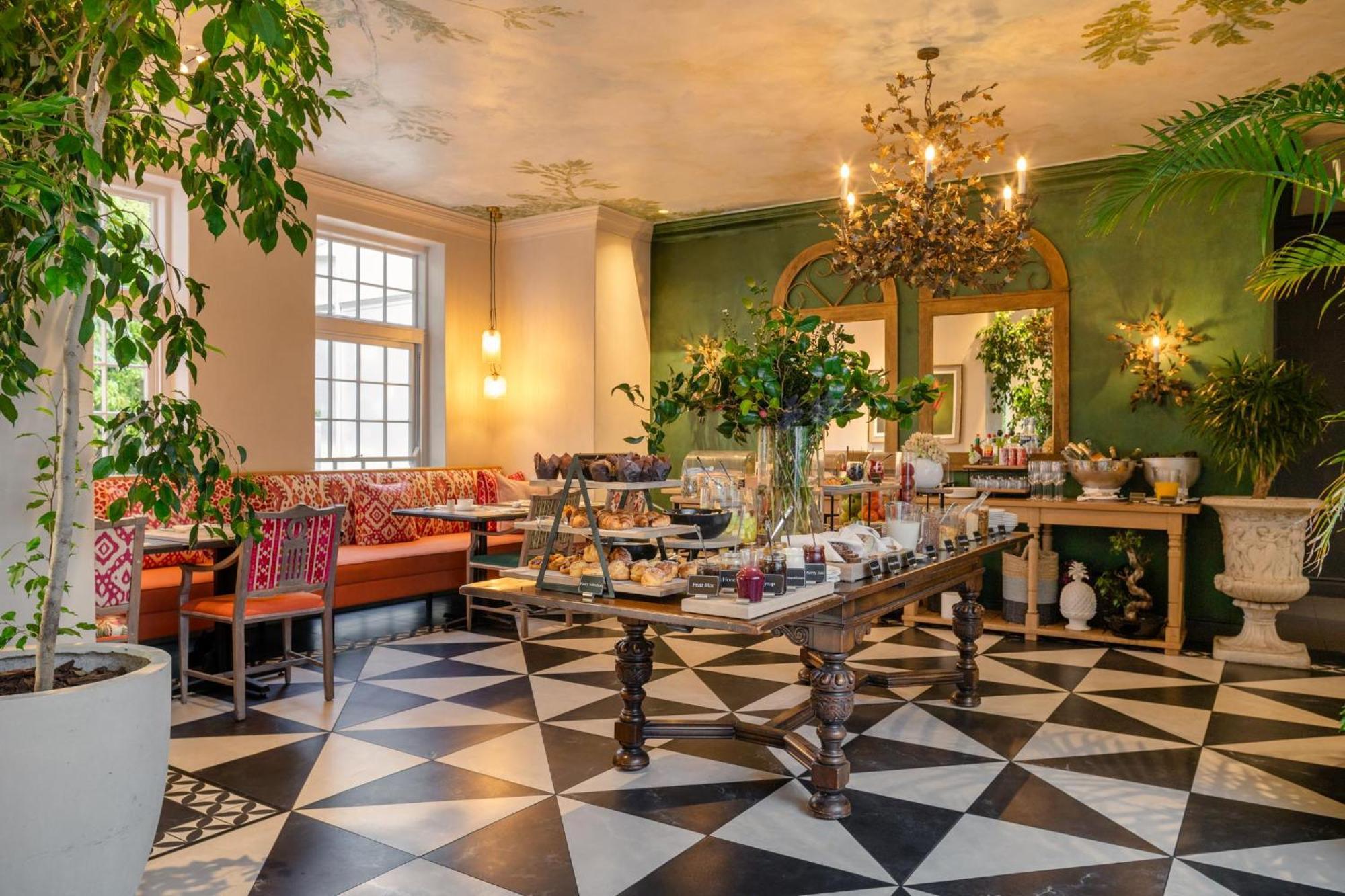 The Cellars-Hohenort Hotel Cape Town Bagian luar foto