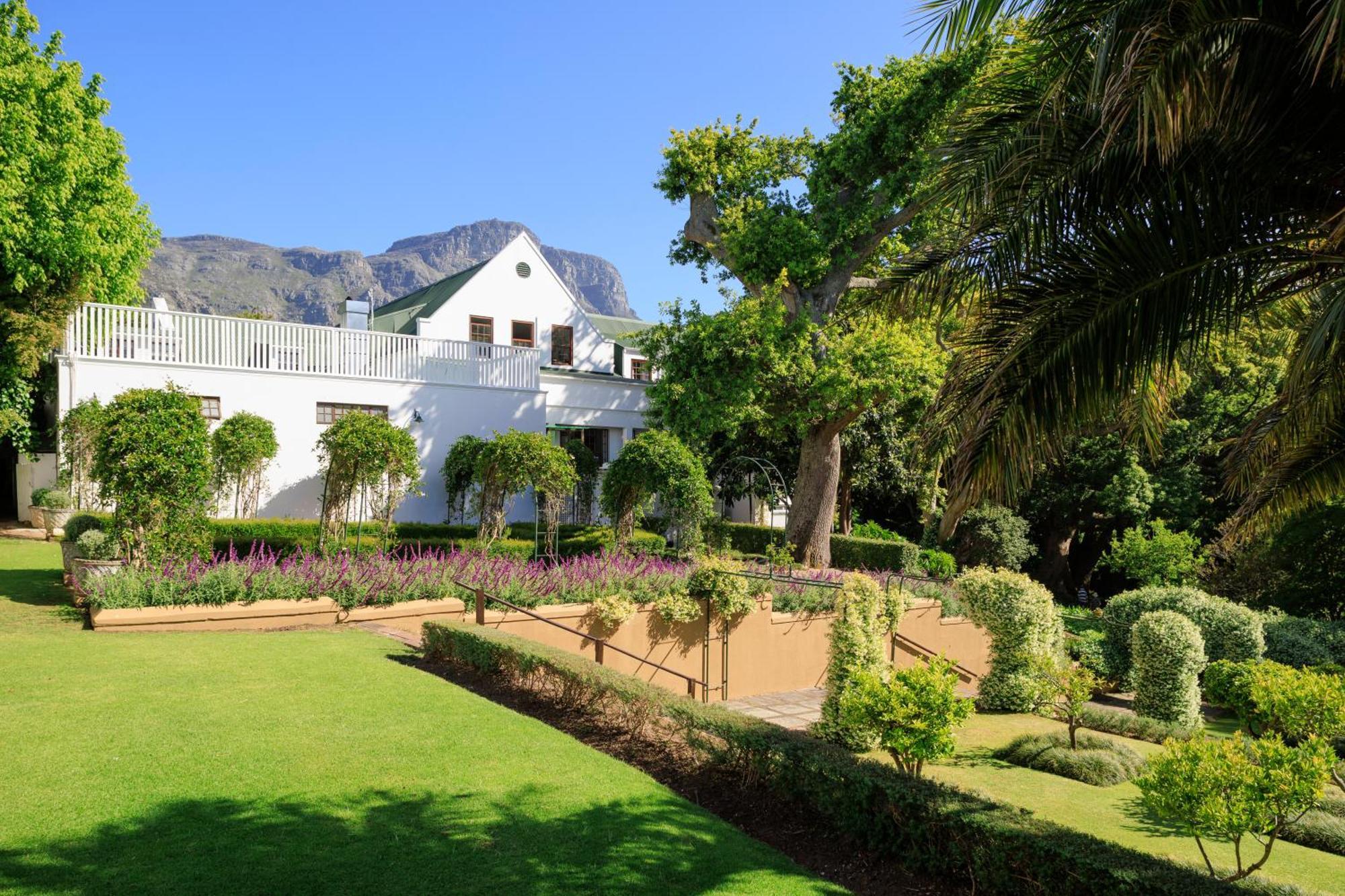 The Cellars-Hohenort Hotel Cape Town Bagian luar foto